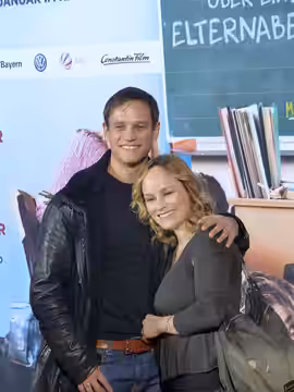 Dorkas Kiefer und Vinzenz Kiefer bei der Kinopremiere von "Frau Müller muss weg", Januar 2015, Cinedom Köln