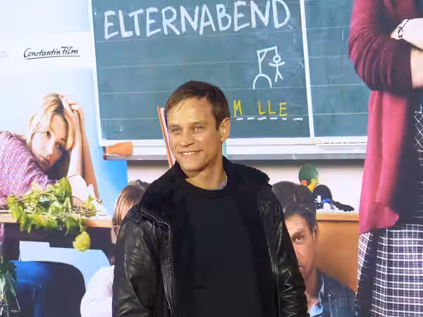 Vinzenz Kiefer bei der Kinopremiere von "Frau Müller muss weg", Januar 2015, Cinedom Köln