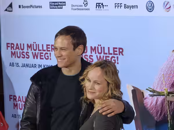 Dorkas Kiefer und Vinzenz Kiefer bei der Kinopremiere von "Frau Müller muss weg", Januar 2015, Cinedom Köln