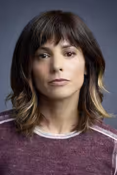 Stephanie Szostak