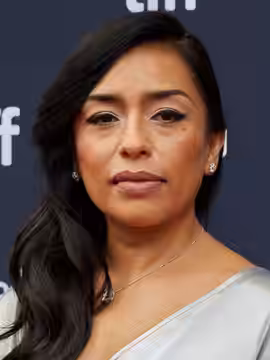 Adriana Paz
