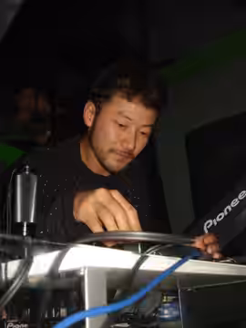 Japanese actor Tadanobu Asano (playing off a mini yamaha qy100 palm top midi sequencer that was making sounds? and controlling a korg electribe esx-1 with bonus (2007)