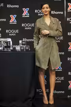 Rihanna at Fort Belvoir Army &amp; Air Force Exchange Service (2014)