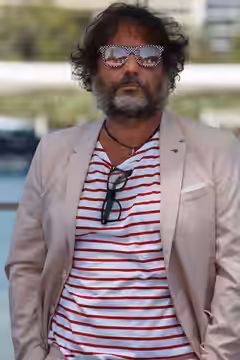 Enrique López Lavigne en la sesión fotográfica en el Muelle Uno de presentación de la película Los europeos, durante el Festival de Málaga 2020