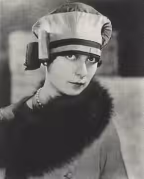 Actress Ilka Chase in a fashion shot, on page 23 of the May 1926 The New Eve magazine. Caption: "The season offers nothing smarter than the berel,especially if 
