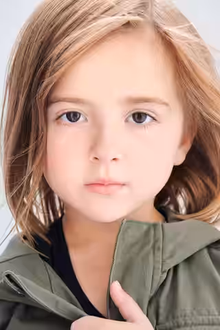 Luciana VanDette