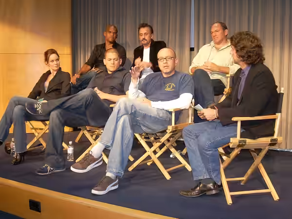 Cast Members of TV series Prison Break: Amaury Nolasco, Robert Knepper, Wade Williams, Sarah Wayne Callies, Wentworth Miller with executive producer Matt Olmste (2008)