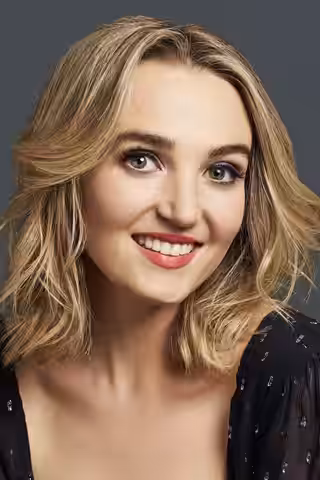 Chloe Fineman