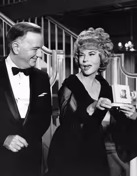 Photo of Samantha's parents, Maurice (Maurice Evans) and Endora (Agnes Moorehead).