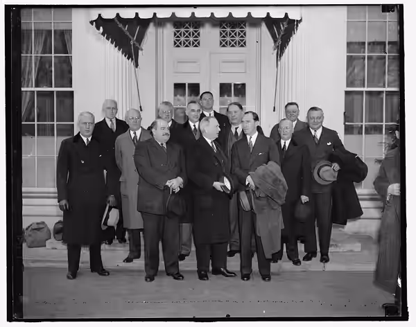 Title: Little business men meet the President. Washington, D.C., Feb. 4. President Roosevelt today met in what was described as constructive discuss on with sma (1938)