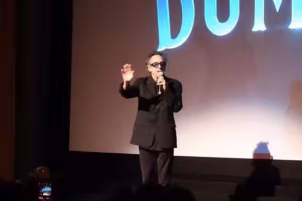 Dumbo Exclusive Sneak Preview with Tim Burton!