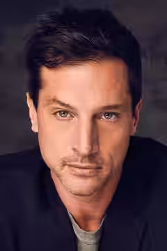 Simon Rex