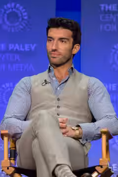 Actor Justin Baldoni at the 2015 PaleyFest presentation for the TV show "Jane the Virgin"
