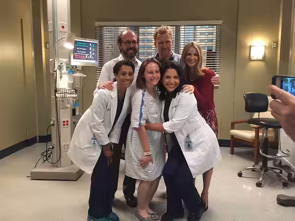 Photo of Mandalynn on last day on set with cast members. In this photo Lto R Top: Eric Lange, Director Kevin McKidd, Jenny Cooper. Bottom: Kelly McCreary, Manda (2015)