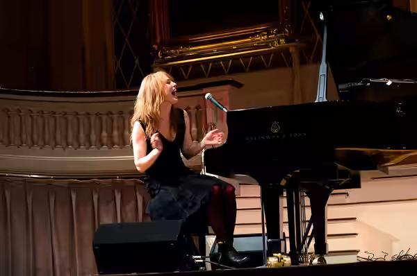 Alicia Witt at Mechanics Hall in Worcester, MA - Photo 01 (2012)