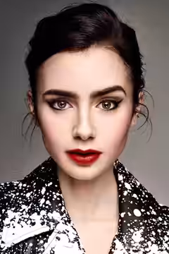 Lily Collins
