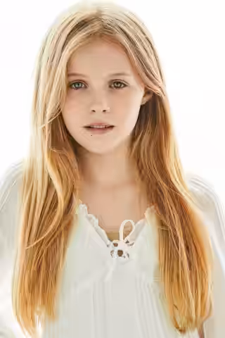 Alyla Browne