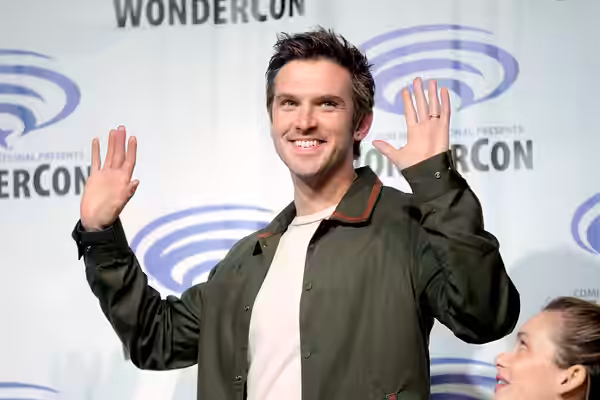 Dan Stevens speaking at the 2019 WonderCon, for "Legion", at the Anaheim Convention Center in Anaheim, California. Please attribute to Gage Skidmore if used els