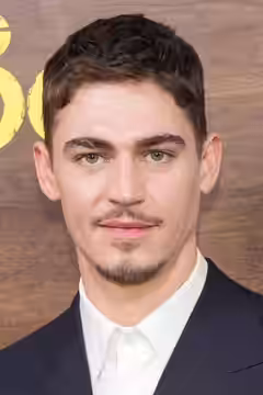 Hero Fiennes Tiffin
