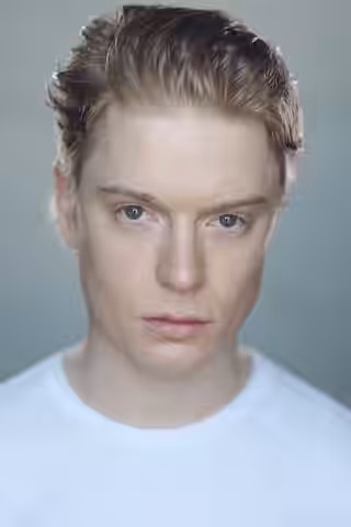 Freddie Fox