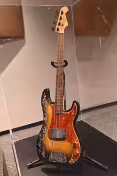 Stax Recording Studio, Memphis, Tennessee, US Duck Dunn'sFender electric bass (2022)