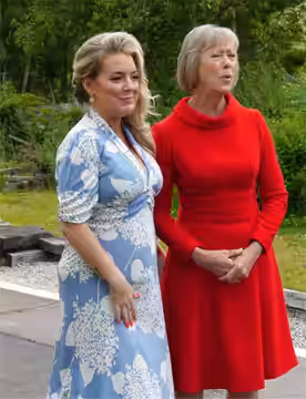 Sheridan Smith &amp; Jenny Agutter at the press launch for the film at Oakworth Station, prior to the world premiere of the film at Keighley (2022)