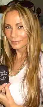 Virginia Hey