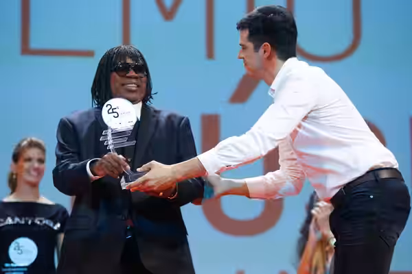 Categoria MPB - Cantor: Milton Nascimento durante o 25º Premio da Musica Brasileira no Theatro Municipal. Foto: Roberto Filho (14/05/14) (2014)