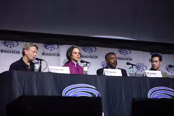 Dean Georgaris, Deborah Pratt, Ernie Hudson and Raymond Lee speaking at the 2023 WonderCon, for "Quantum Leap", at the Anaheim Convention Center in Anaheim, Cal