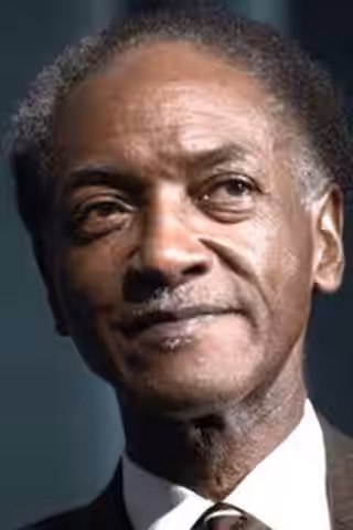 Gil Hill