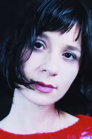 Eszter Balint