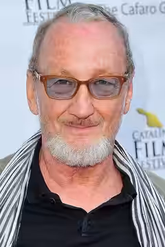 Robert Englund