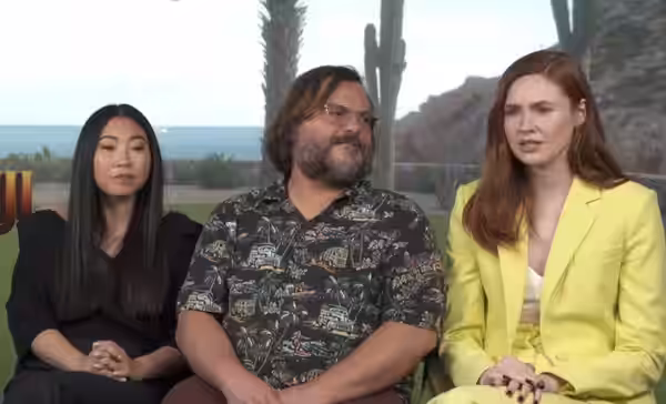Awkwafina, Jack Black &amp; Karen Gillan in interview for Jumanji: The Next Level in 2019 (2020)
