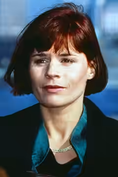 Suzanna Hamilton