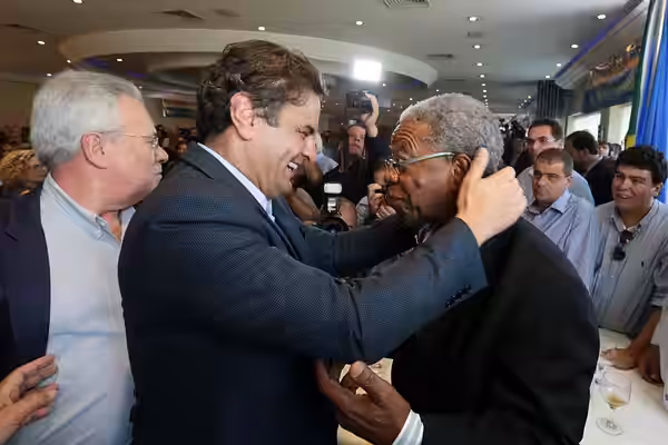 Com o ator Milton Gonçalves. Foto: Orlando Brito (2014)