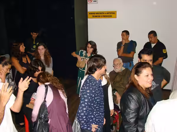 Amigos assistem Hermanoteu Amigos assistem Hermanoteu (2007)