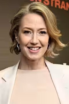Carrie Coon