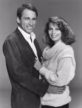John Getz and Kathryn Harrold star as police officers with a special problem - they love each other. In MacGruder &amp; Loud, the ABC Television Network's roman (1985)