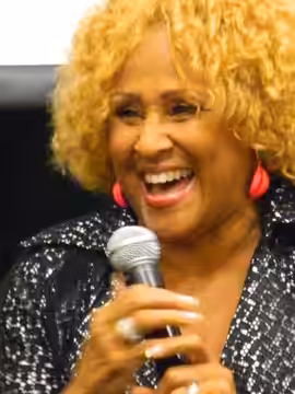 Darlene Love engaging audience at Barnes &amp; Noble Tribeca, June 17, 2013.