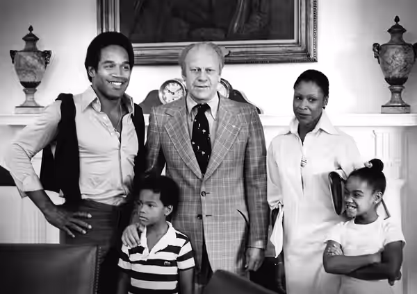 The photo contact sheet, identified as B0524 by the White House Photographic Office (WHPO), is housed at the Gerald R. Ford Presidential Library, a branch of th (1976)