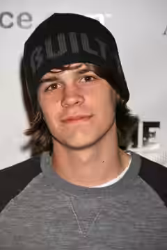 Johnny Simmons