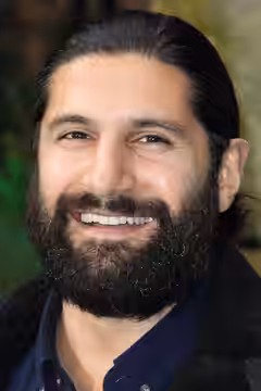Kayvan Novak