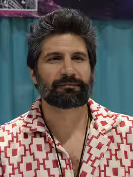 Kayvan Novak