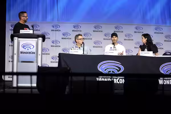 Damian Holbrook, Todd Helbing, Tyler Hoechlin and Elizabeth Tulloch speaking at the 2022 WonderCon, for "Superman &amp; Lois", at the Anaheim Convention Center 