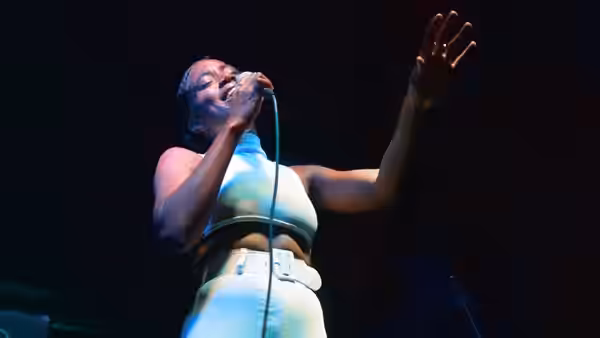 Sevana Siren performing at the Ambassador Bar &amp; Grill (Kingston, Jamaica) on February 10, 2020