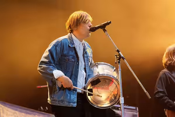 Arcade Fire en concert lors du festival des vieilles charrues 2017.