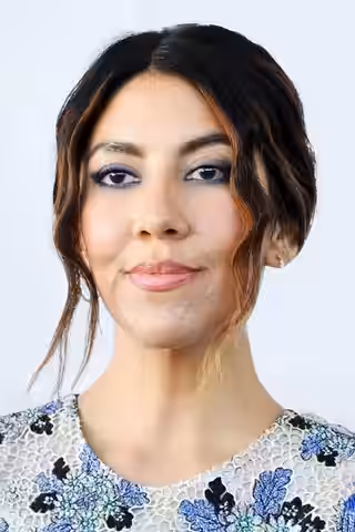 Stephanie Beatriz