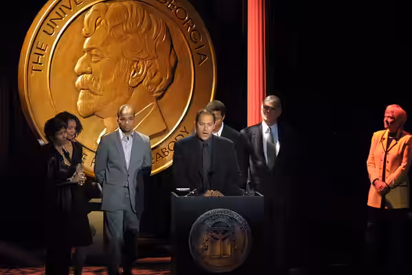 PHOTO CREDIT: ANDERS KRUSBERG / PEABODY AWARDS L to R: Shelby Stone, Carmen Ejogo, Jeffrey Wright, Clark Johnson and Norman Twain 61st Annual Peabody Awards Lun (2002)