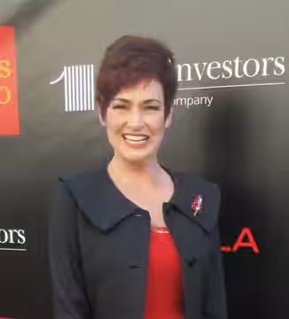 Carolyn Hennesy in 2012