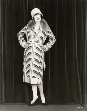 Film actress Yola D'Avril. Subjects (LCTGM): actresses (1928)